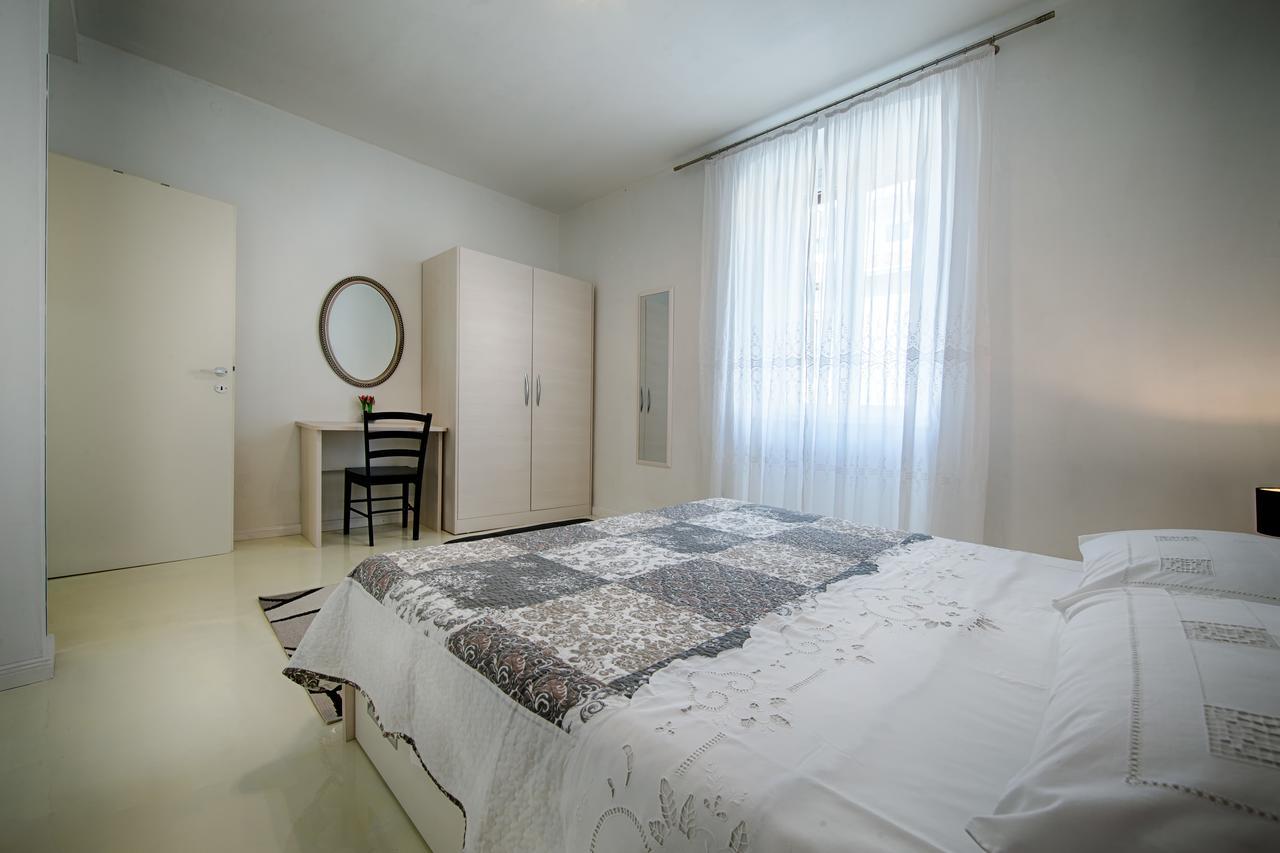 Apartment Jure Vis Kültér fotó