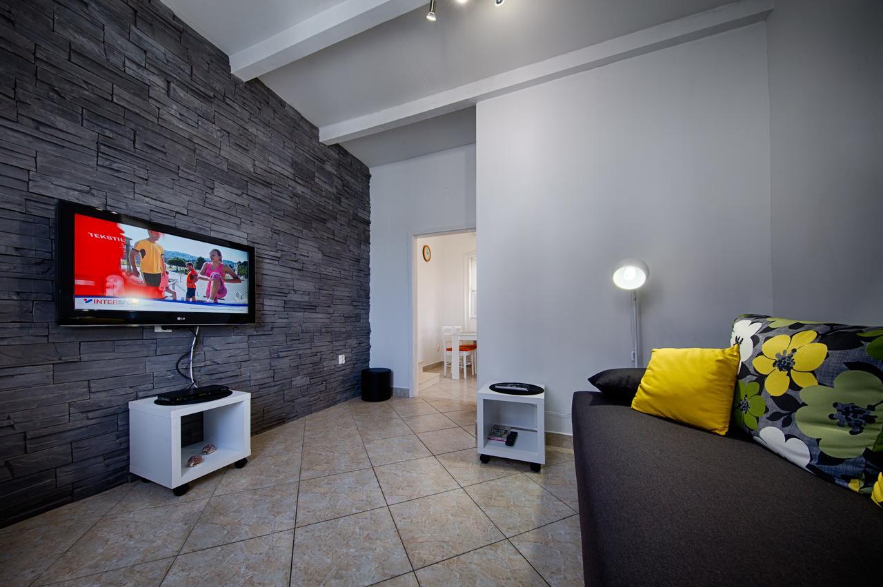 Apartment Jure Vis Kültér fotó